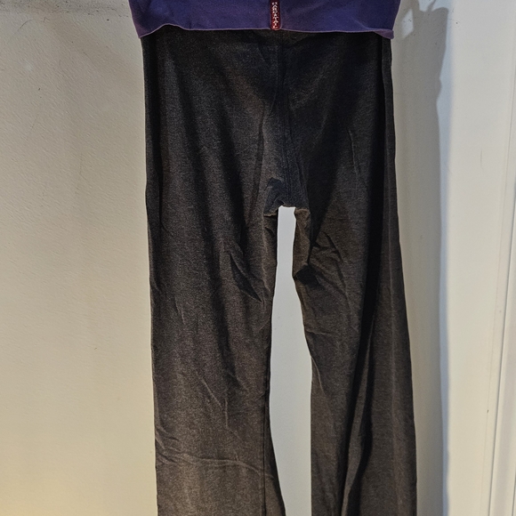 Hard Tail Forever Flare Yoga Pant - Picture 3 of 6